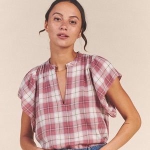 Like New Birds of Paradise Trovata plaid top